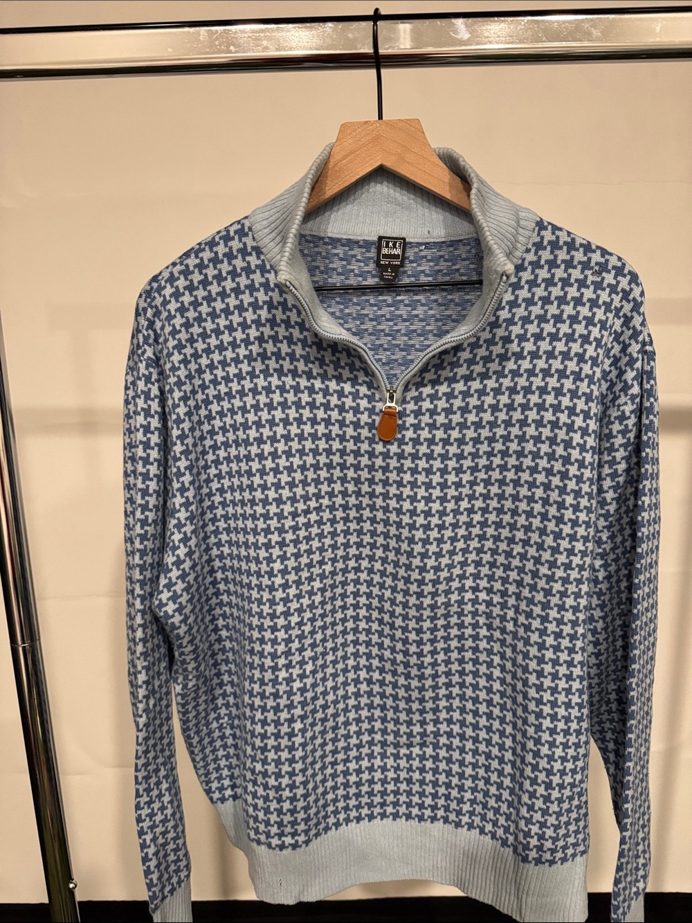 Ike Behar Light Blue Houndstooth Quarter-Zip 100% Cashmere sweater